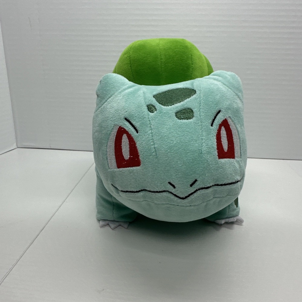 2020 Wicked Cool Toys Authentic 8 Inch Long Bulbasaur Plush WCT Pokemon